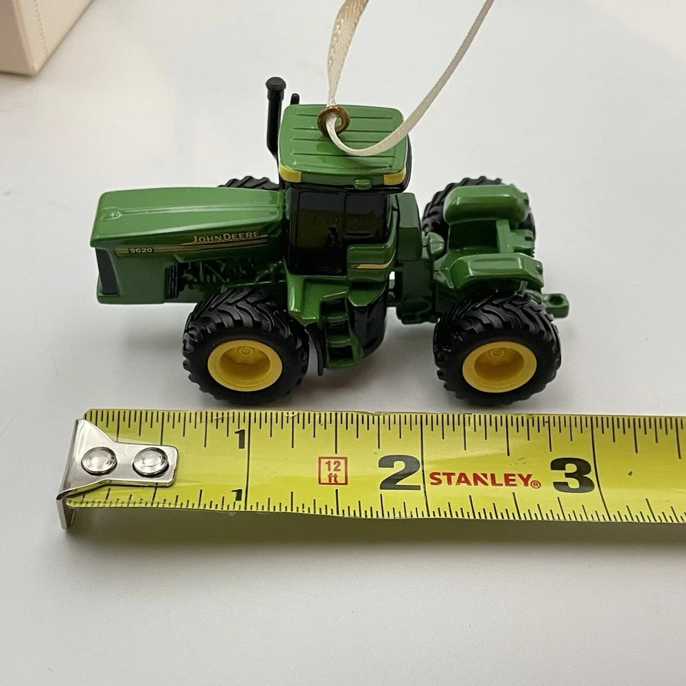 New Hallmark Keepsake 2006‎ JOHN DEERE 9620 TRACTOR Christmas Ornament